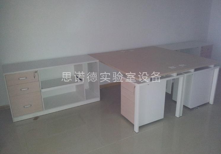 办公桌